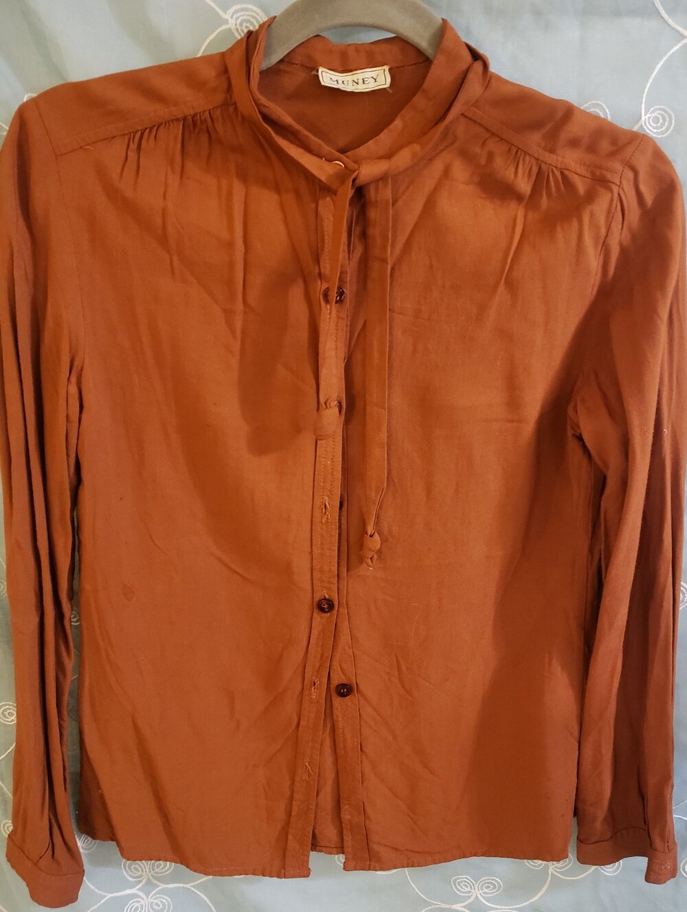 Vintage The Red Eye Rust Orange Dagger Collar Blouse Size Medium Long Sleeve
